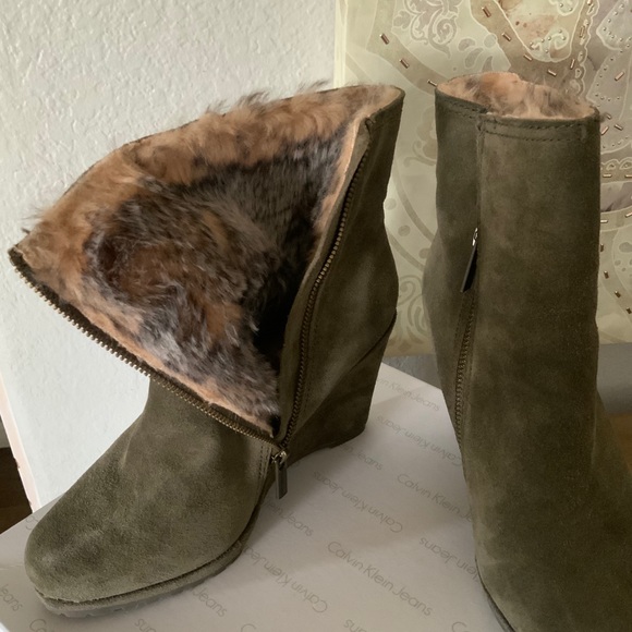 Calvin Klein Platform booties 7.5 - Picture 4 of 7